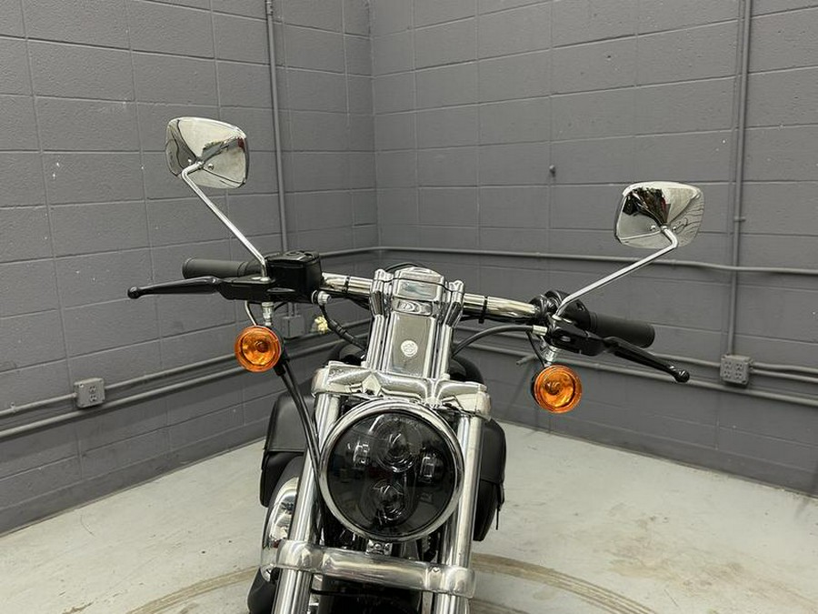 2002 Harley-Davidson® XL883C - Sportster® Custom 883C