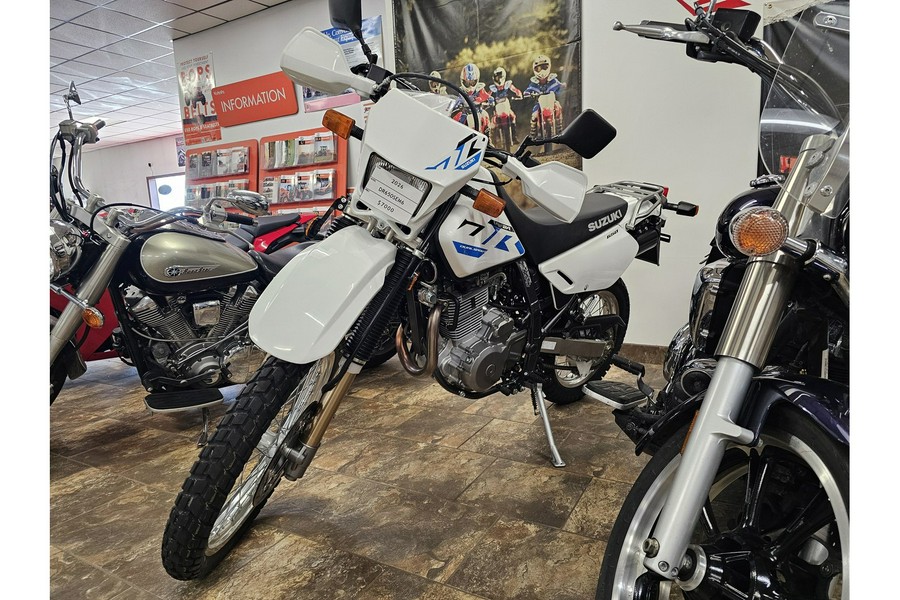 2026 DR650S - Suzuki