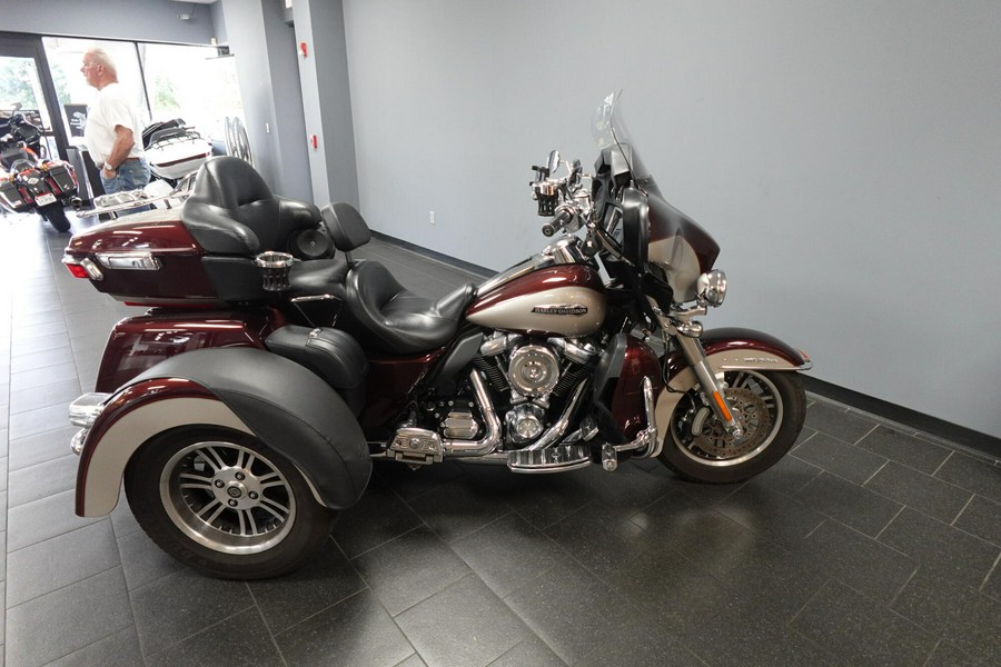 2018 Harley-Davidson Tri Glide Ultra FLHTCUTG