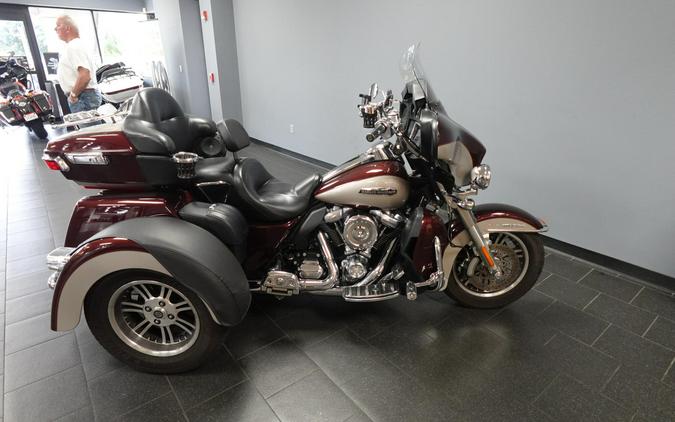 2018 Harley-Davidson Tri Glide Ultra FLHTCUTG
