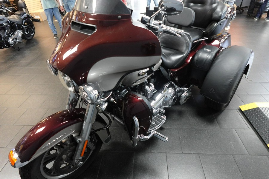 2018 Harley-Davidson Tri Glide Ultra FLHTCUTG