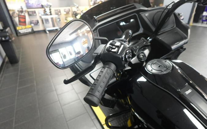 2025 Harley-Davidson Road Glide Vivid Black - Black Finish