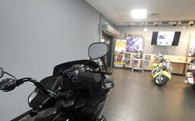 2025 Harley-Davidson Road Glide Vivid Black - Black Finish