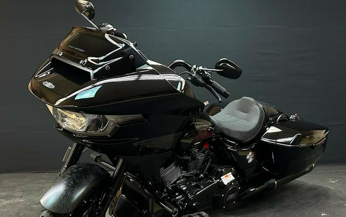 Harley-Davidson CVO™ Road Glide® ST 2024 FLTRXSTSE RAVEN METALLIC