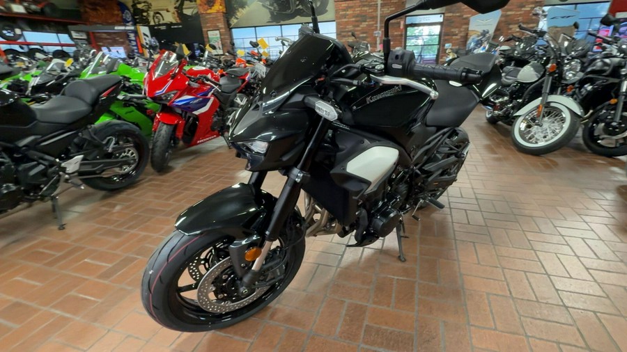 2025 Kawasaki Z900 ABS