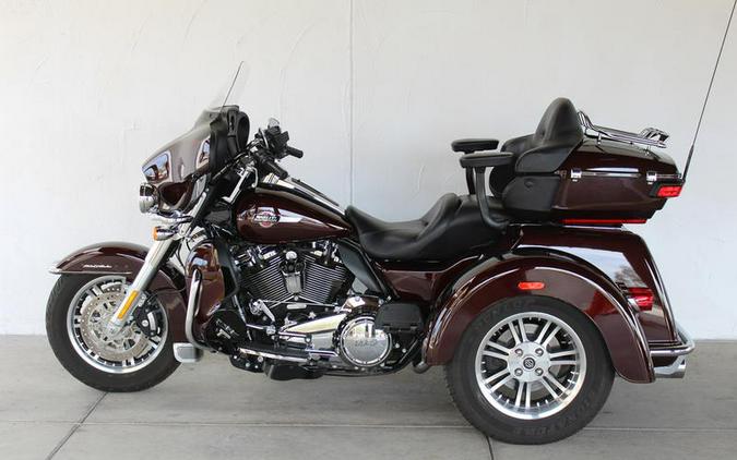 2022 Harley-Davidson® FLHTCUTG - Tri Glide® Ultra