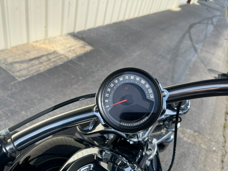 2025 Harley-Davidson Breakout®