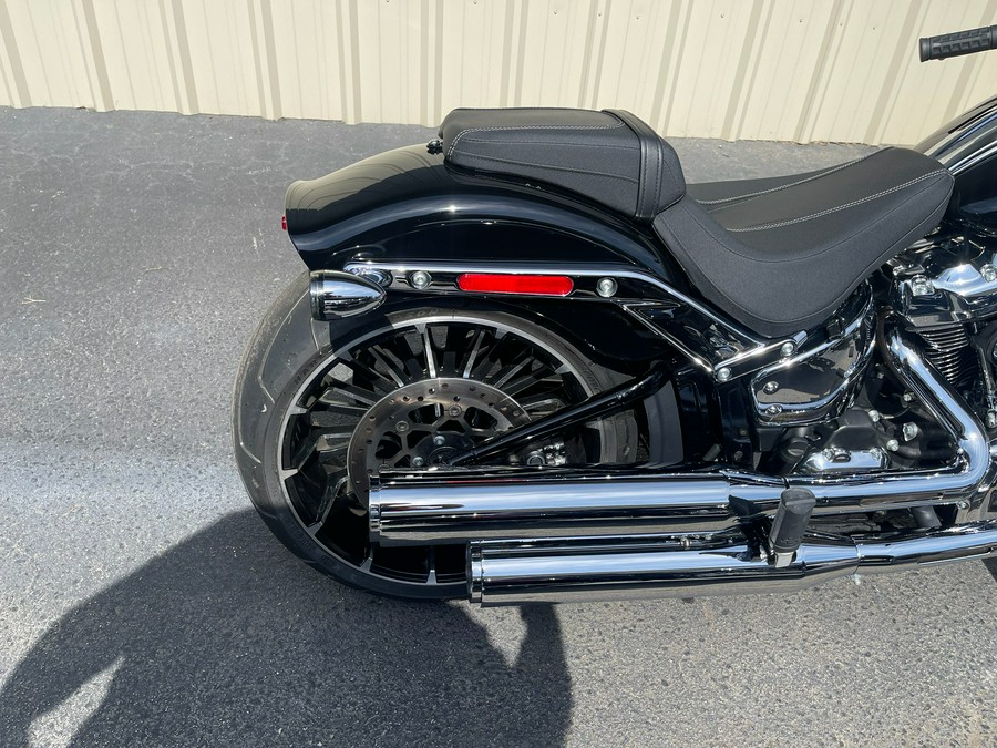 2025 Harley-Davidson Breakout®