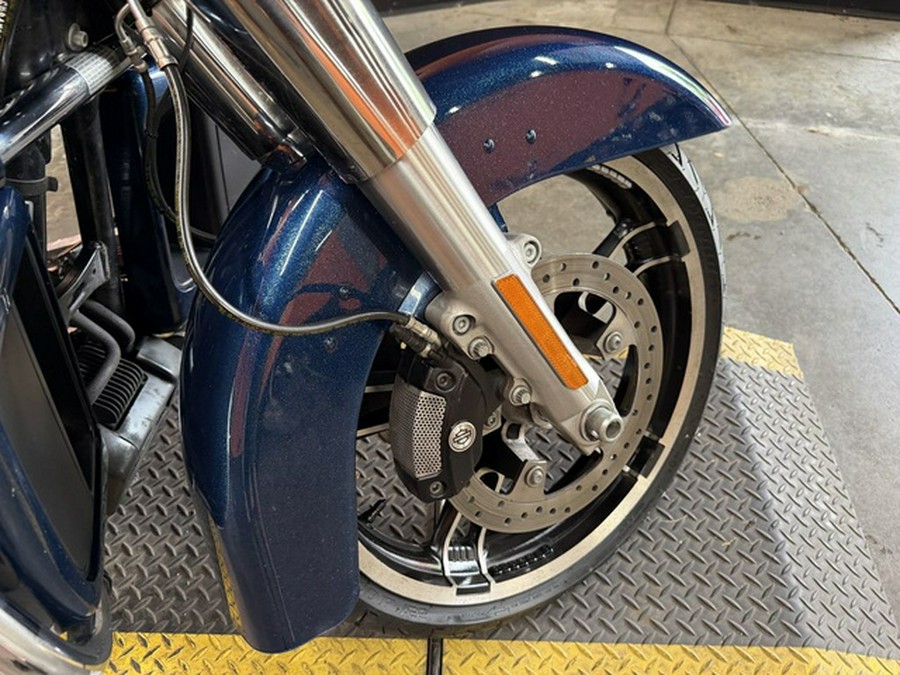 2016 Harley-Davidson Street Glide FLHXS - Special