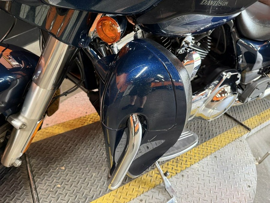 2016 Harley-Davidson Street Glide FLHXS - Special