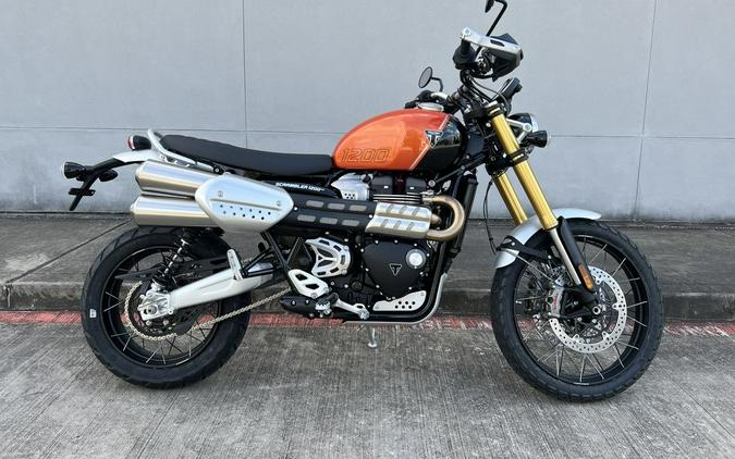 2024 Triumph Scrambler 1200 XE Baja Orange / Phantom Black