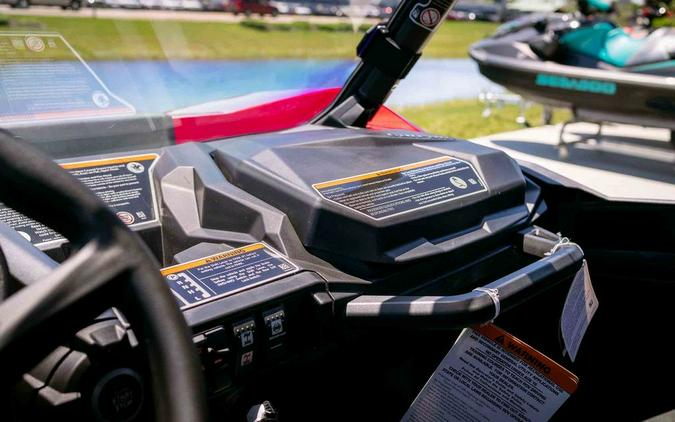 2024 Can-Am® Commander XT 700