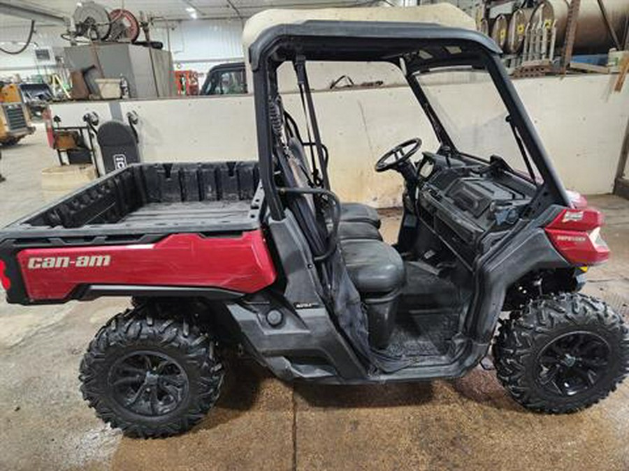 2017 Can-Am Defender XT HD8