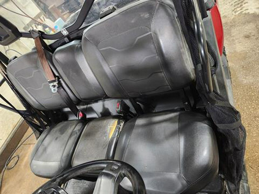 2017 Can-Am Defender XT HD8