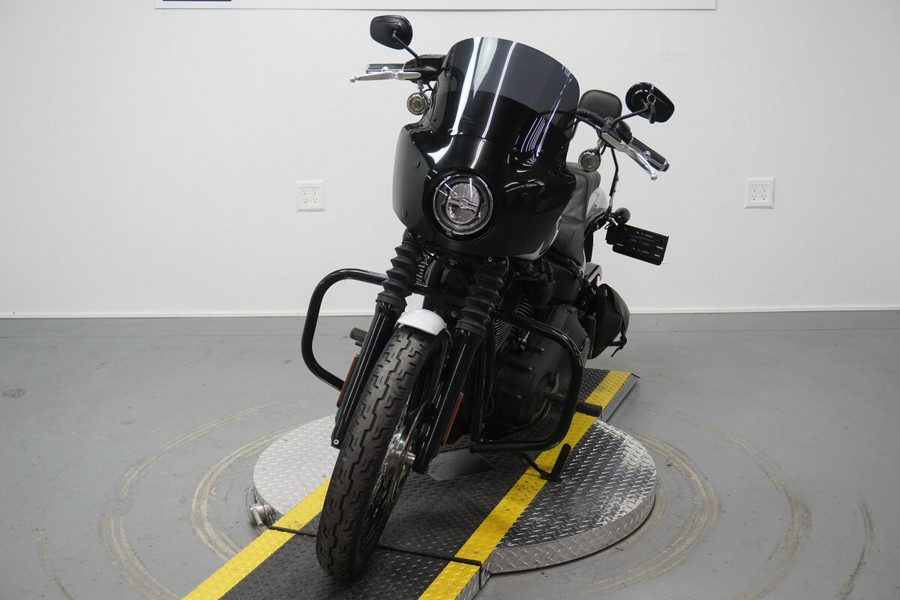 2021 Harley-Davidson® Street Bob® 114 Stone Washed White Pearl