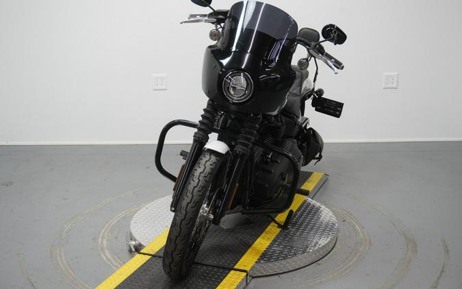 2021 Harley-Davidson® Street Bob® 114 Stone Washed White Pearl