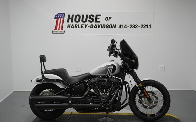 2021 Harley-Davidson® Street Bob® 114 Stone Washed White Pearl