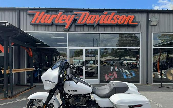2025 Harley-Davidson® FLHX - Street Glide®
