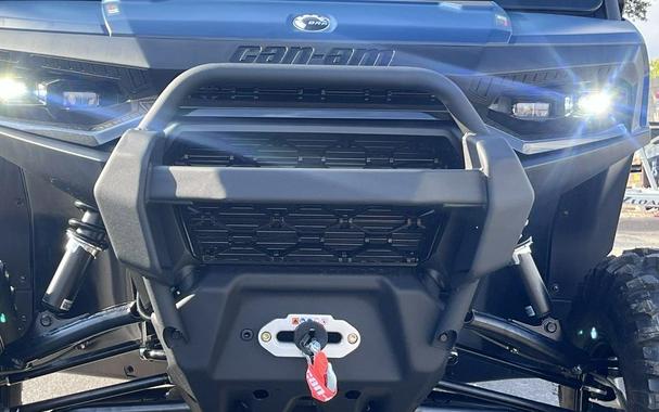 2026 Can-Am® Defender MAX XT CAB HD11