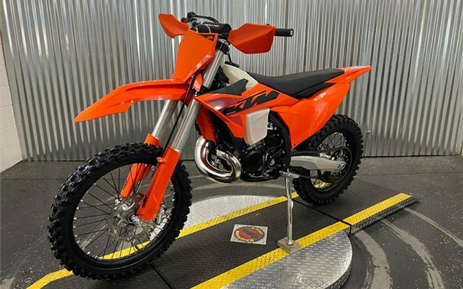 2025 KTM 300 XC