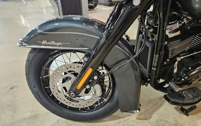 2025 Harley-Davidson Softail FLHC - Heritage Classic