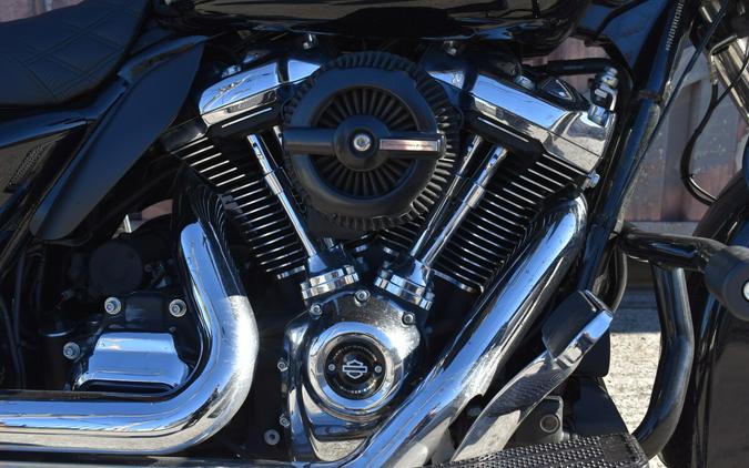 2019 Harley-Davidson® Street Glide® FLHX