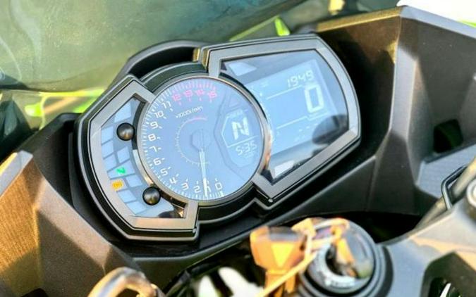 2023 Kawasaki EX400GPFAN Ninja 400 KRT (ABS)