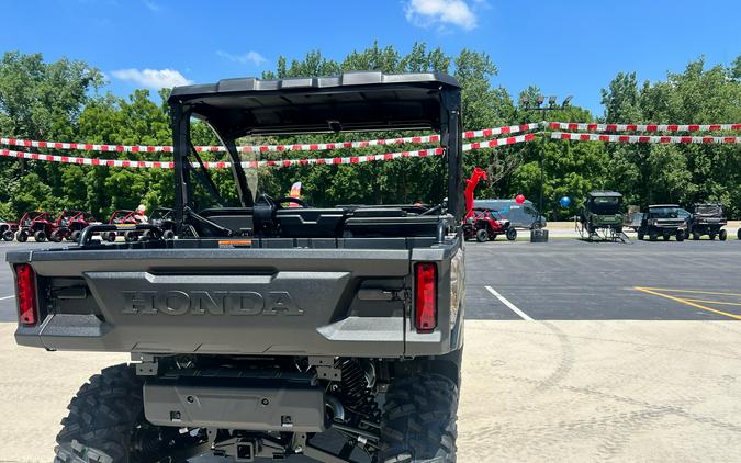 2026 Honda Pioneer 1000 Deluxe