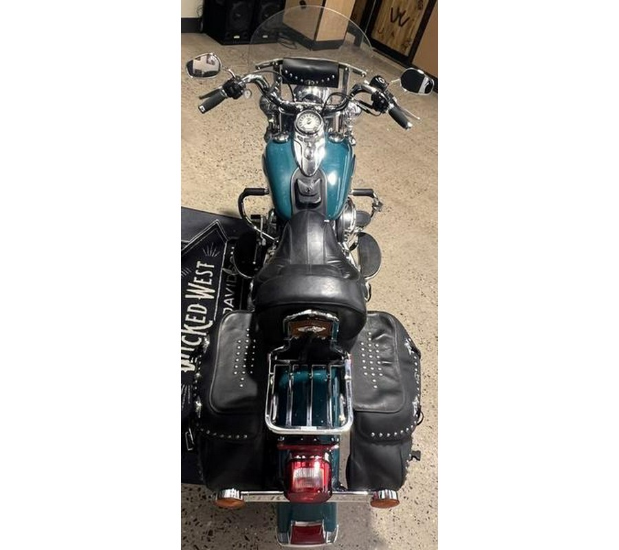 2009 Harley-Davidson® FLSTC - Heritage Softail®