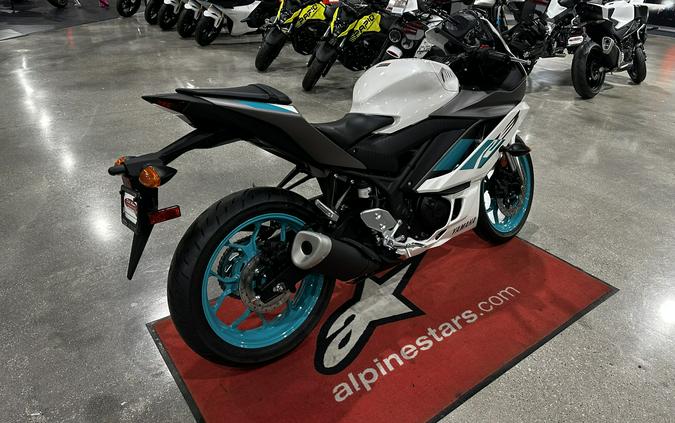 2024 Yamaha YZF-R3 ABS