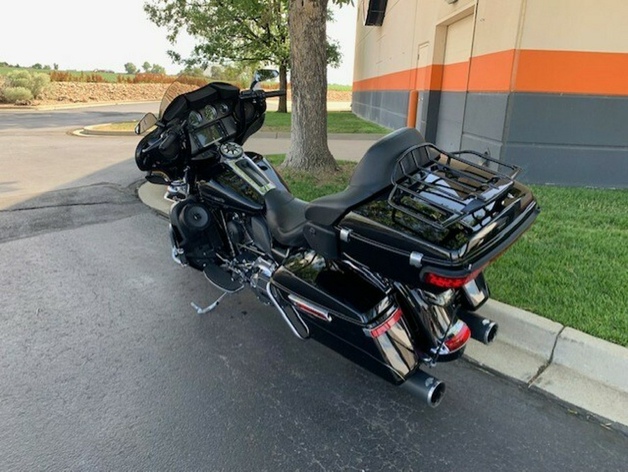 2014 Harley-Davidson Electra Glide Ultra Limited Vivid Black