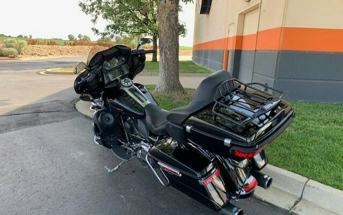 2014 Harley-Davidson Electra Glide Ultra Limited Vivid Black