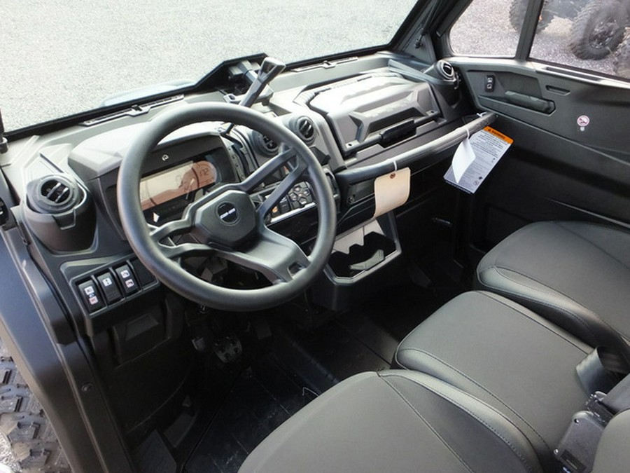 2026 Can-Am Defender PRO Limited HD10
