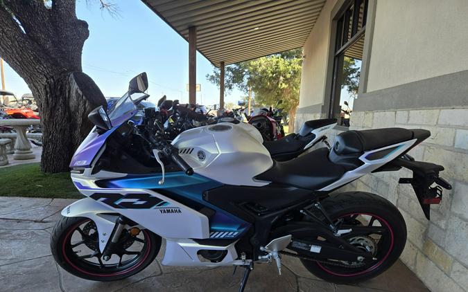 2025 YAMAHA YZF-R3 ABS CA