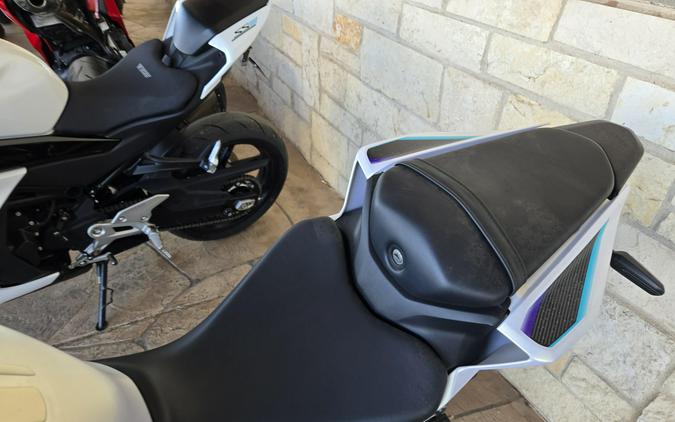 2025 YAMAHA YZF-R3 ABS CA