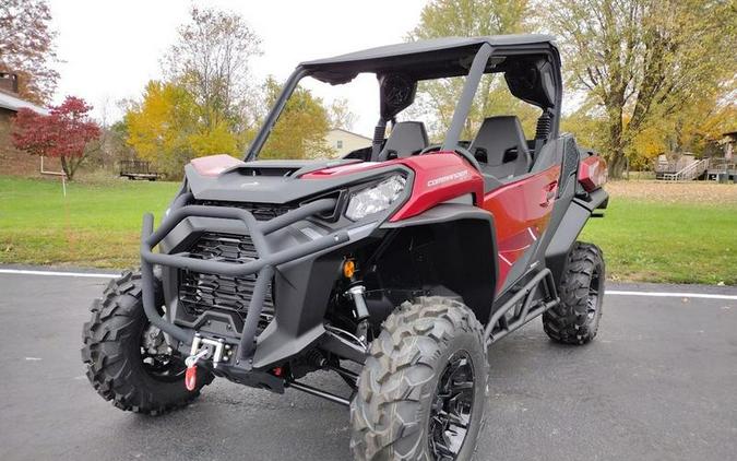 2024 Can-Am® Commander XT 700