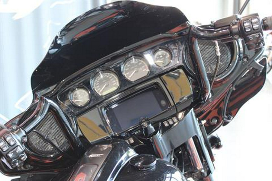 2022 Harley-Davidson Street Glide® Special