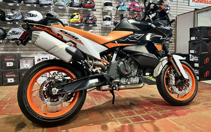 2024 KTM 890 Adventure R