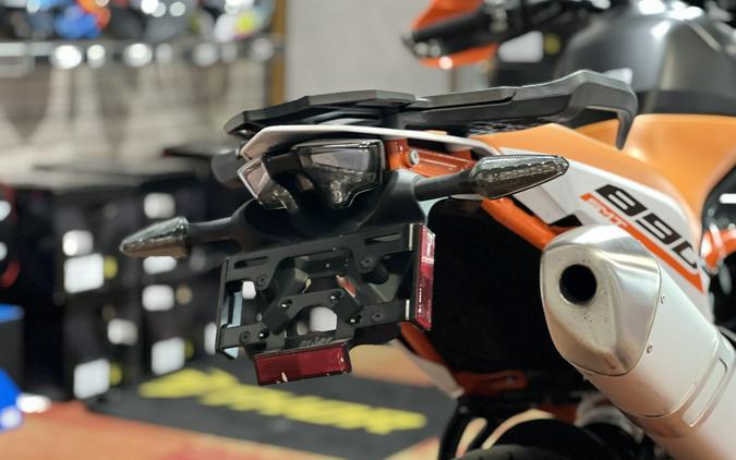 2024 KTM 890 Adventure R