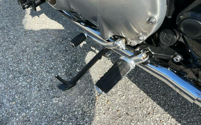 2023 Triumph Bonneville T120 Chrome Edition Meriden Blue