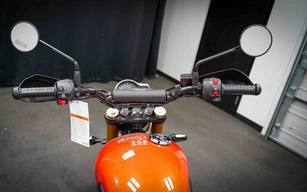 2026 Triumph Scrambler 400 X Baja Orange/Aluminium