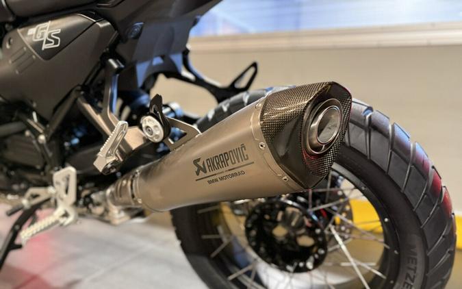 2026 BMW Motorrad R 12 G/S BLACK