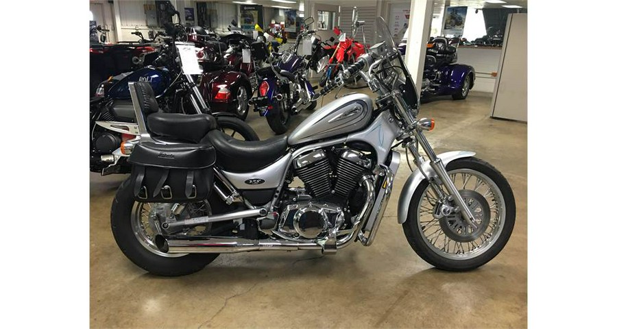 2004 suzuki intruder 800