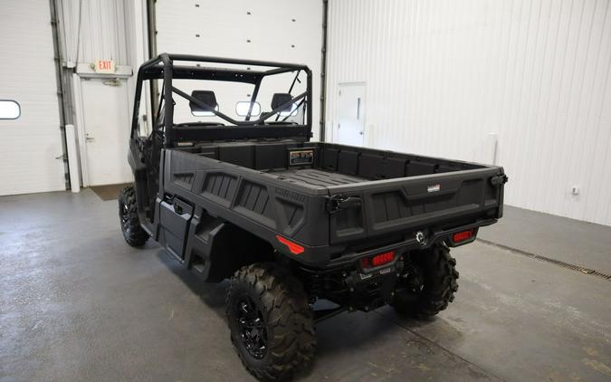 2023 Can-Am® Defender PRO DPS HD10