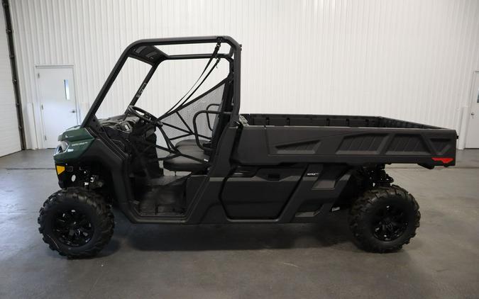 2023 Can-Am® Defender PRO DPS HD10