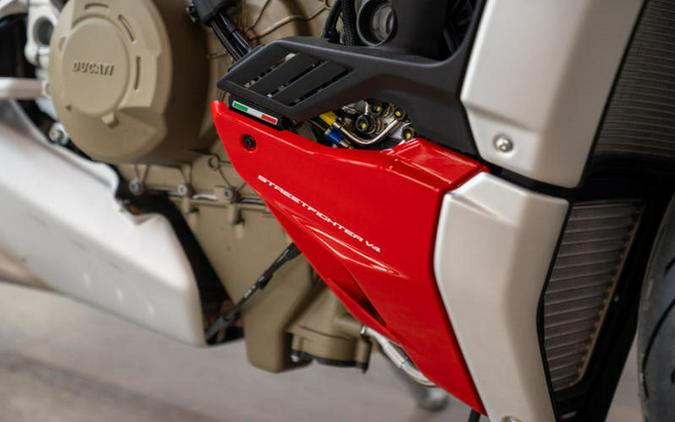 2023 Ducati Streetfighter V4 Ducati Red