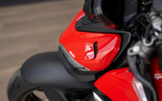 2023 Ducati Streetfighter V4 Ducati Red