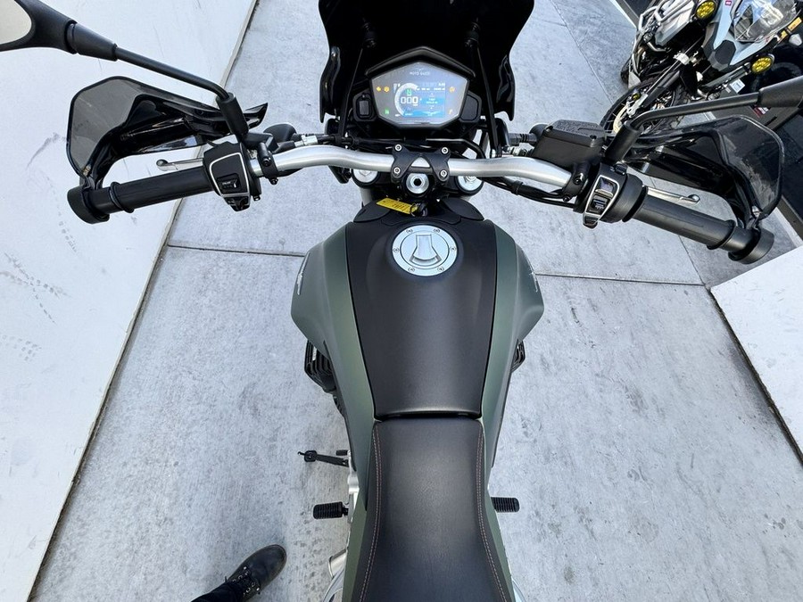 2022 Moto Guzzi V85 TT E5