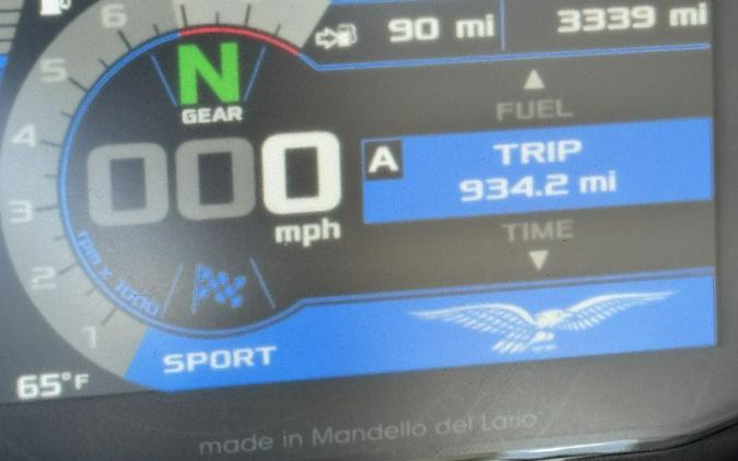 2022 Moto Guzzi V85 TT E5