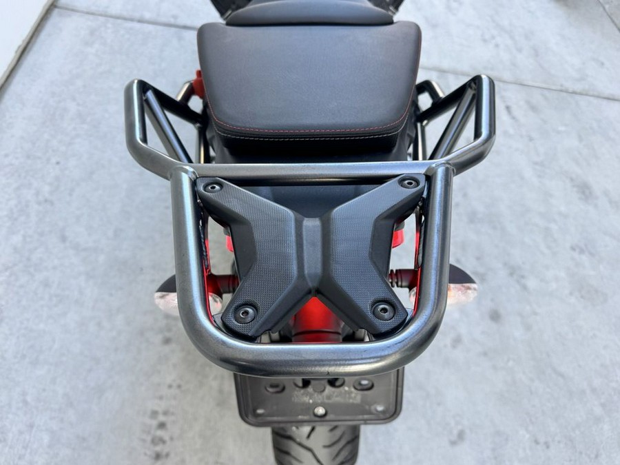 2022 Moto Guzzi V85 TT E5